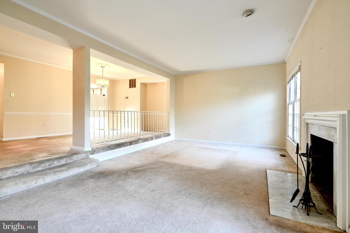 6779 Surreywood Lane photo 11