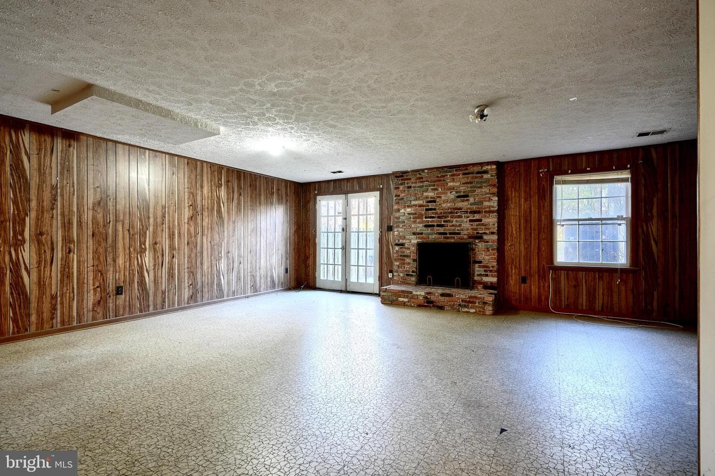 6779 Surreywood Lane photo 26
