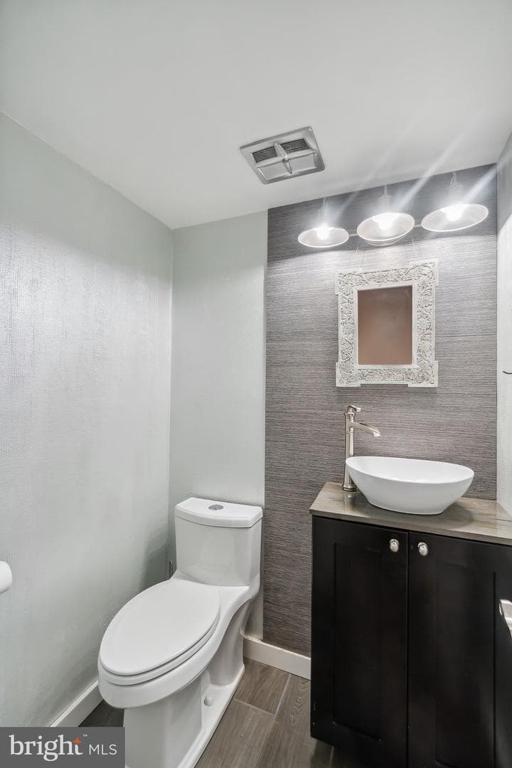 4212 Flower Valley Drive photo 21
