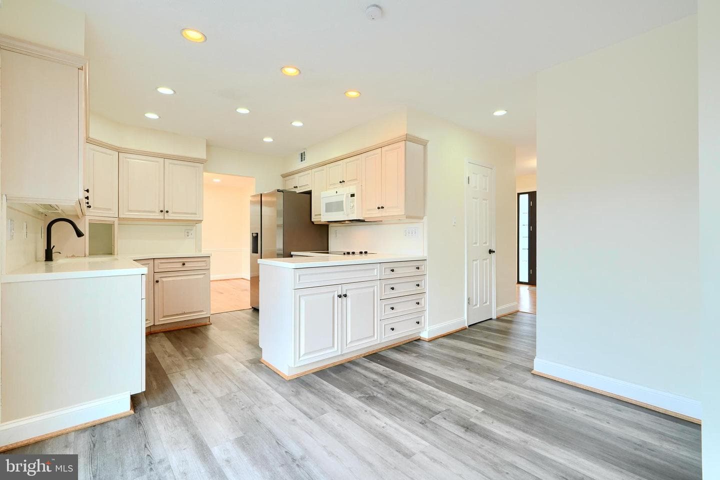 15125 Manor Lake Drive photo 22