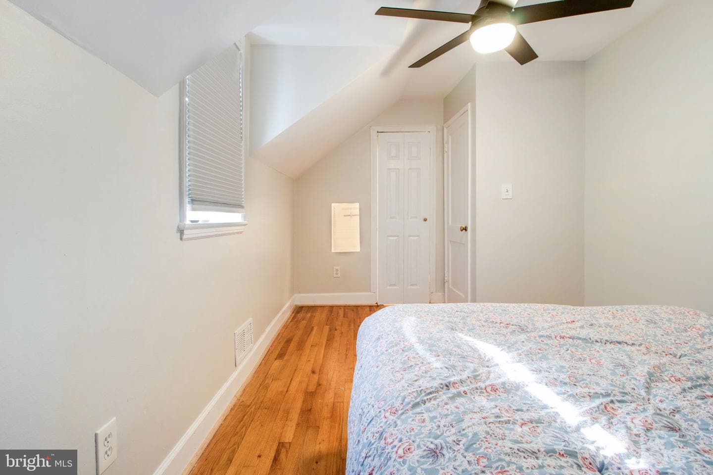 1109 Carson Street photo 18