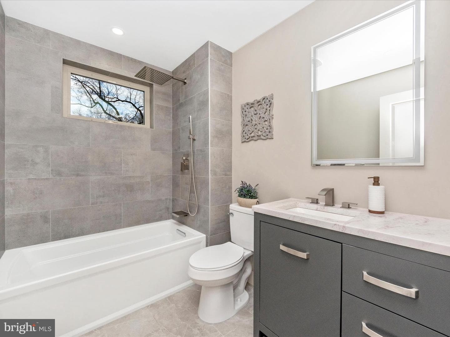503 Stirling Road photo 34