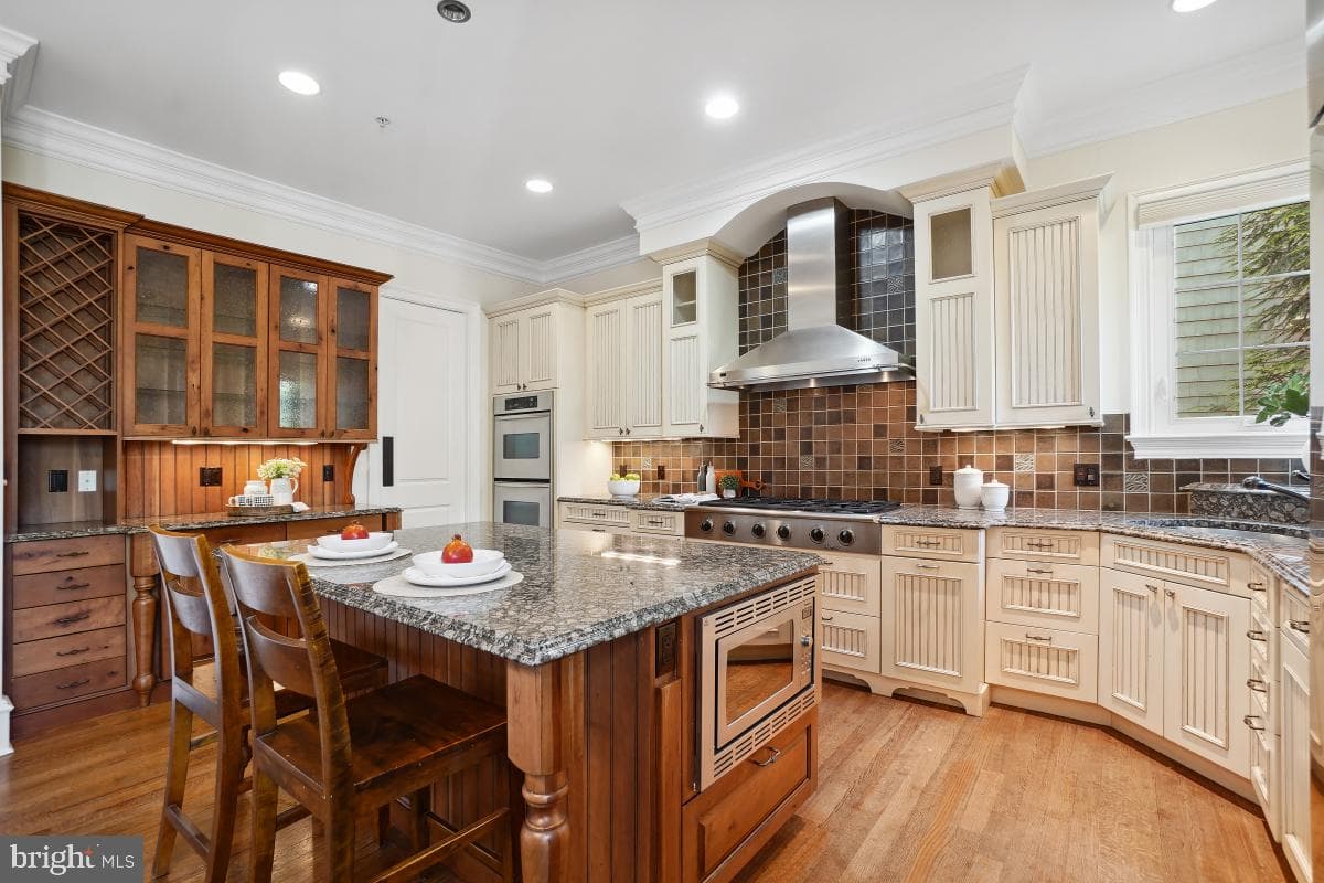 7106 Exeter Road photo 11