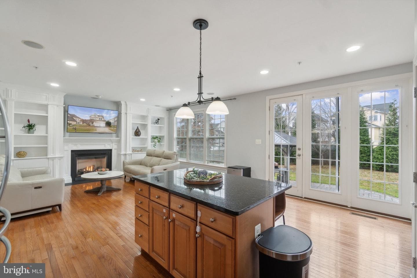 14206 Drayton Avenue photo 2