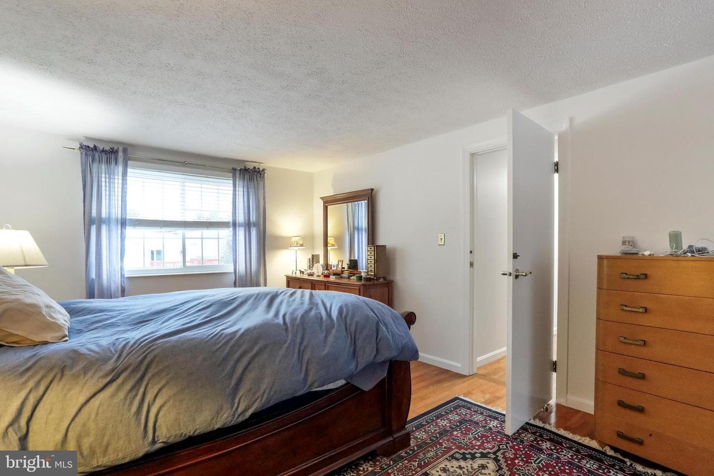 18808 Flower Hill Way photo 10