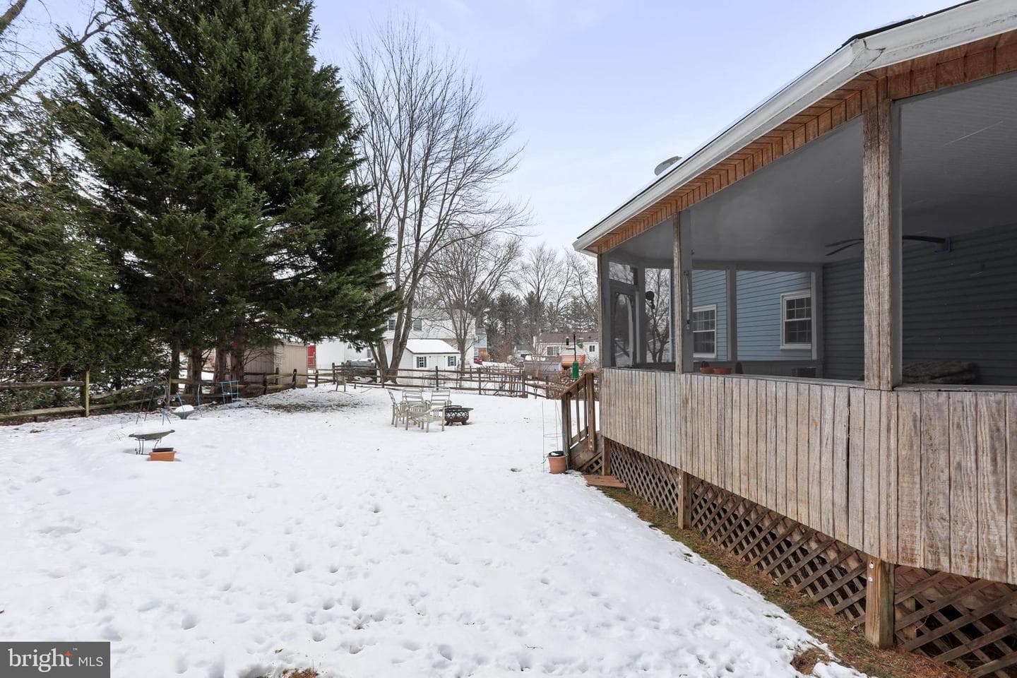 18808 Flower Hill Way photo 14