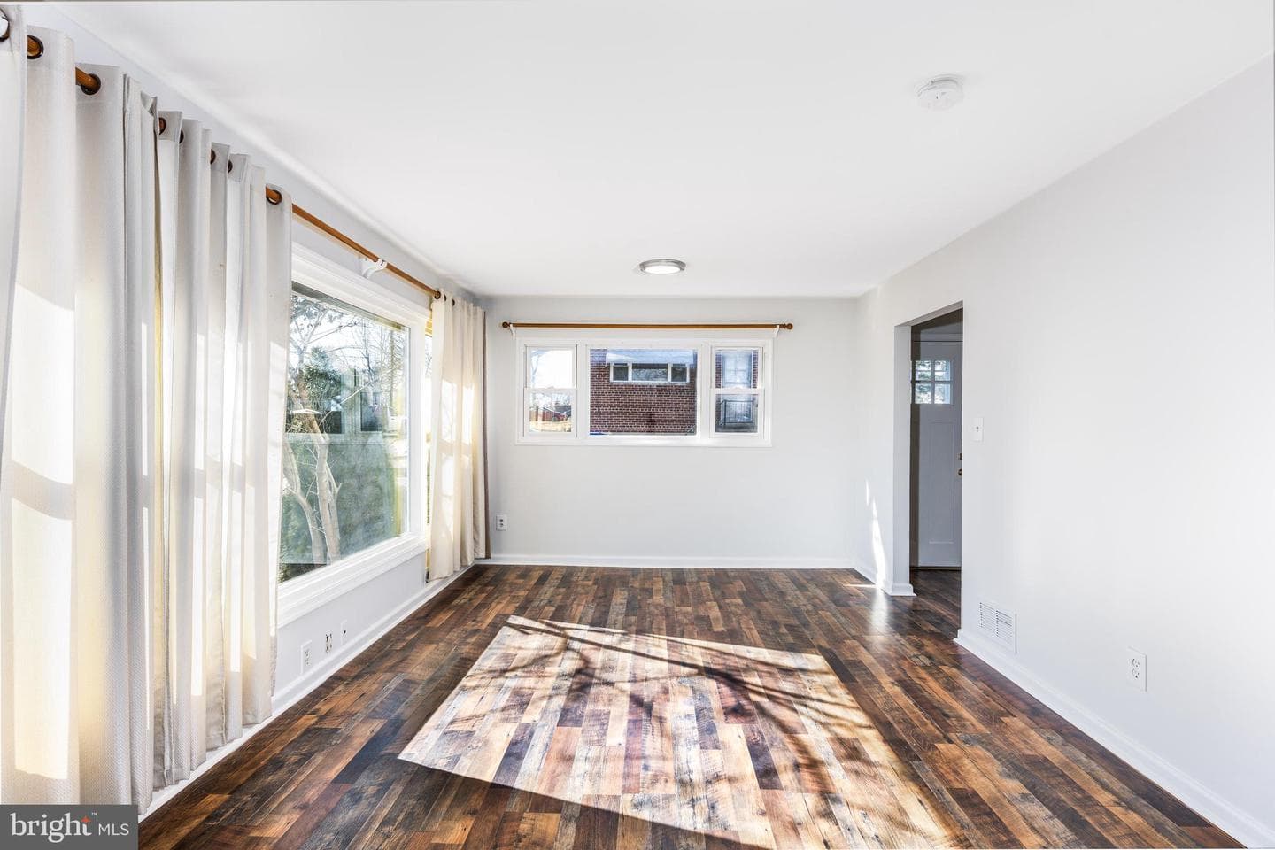 3001 Hardy Avenue photo 4