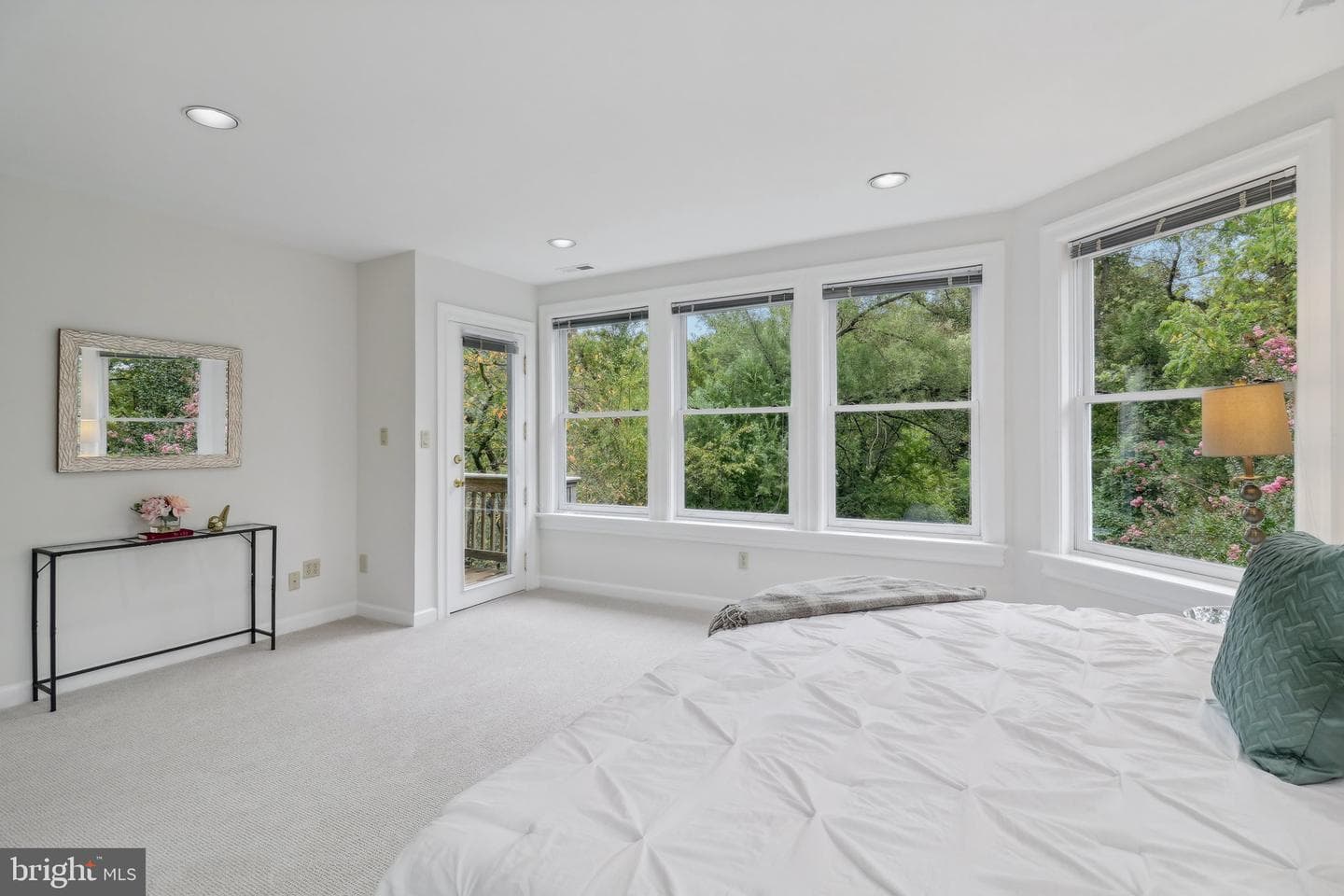 6417 Broad Street photo 17