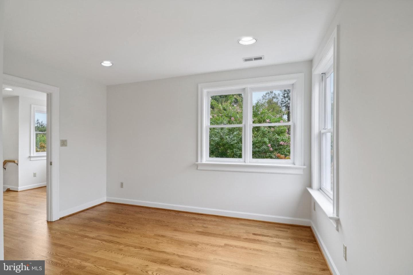 6417 Broad Street photo 29
