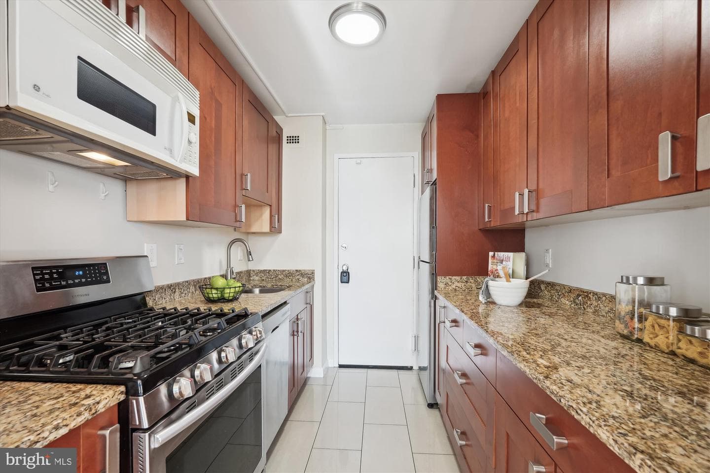 10500 Rockville Pike #918 photo 12