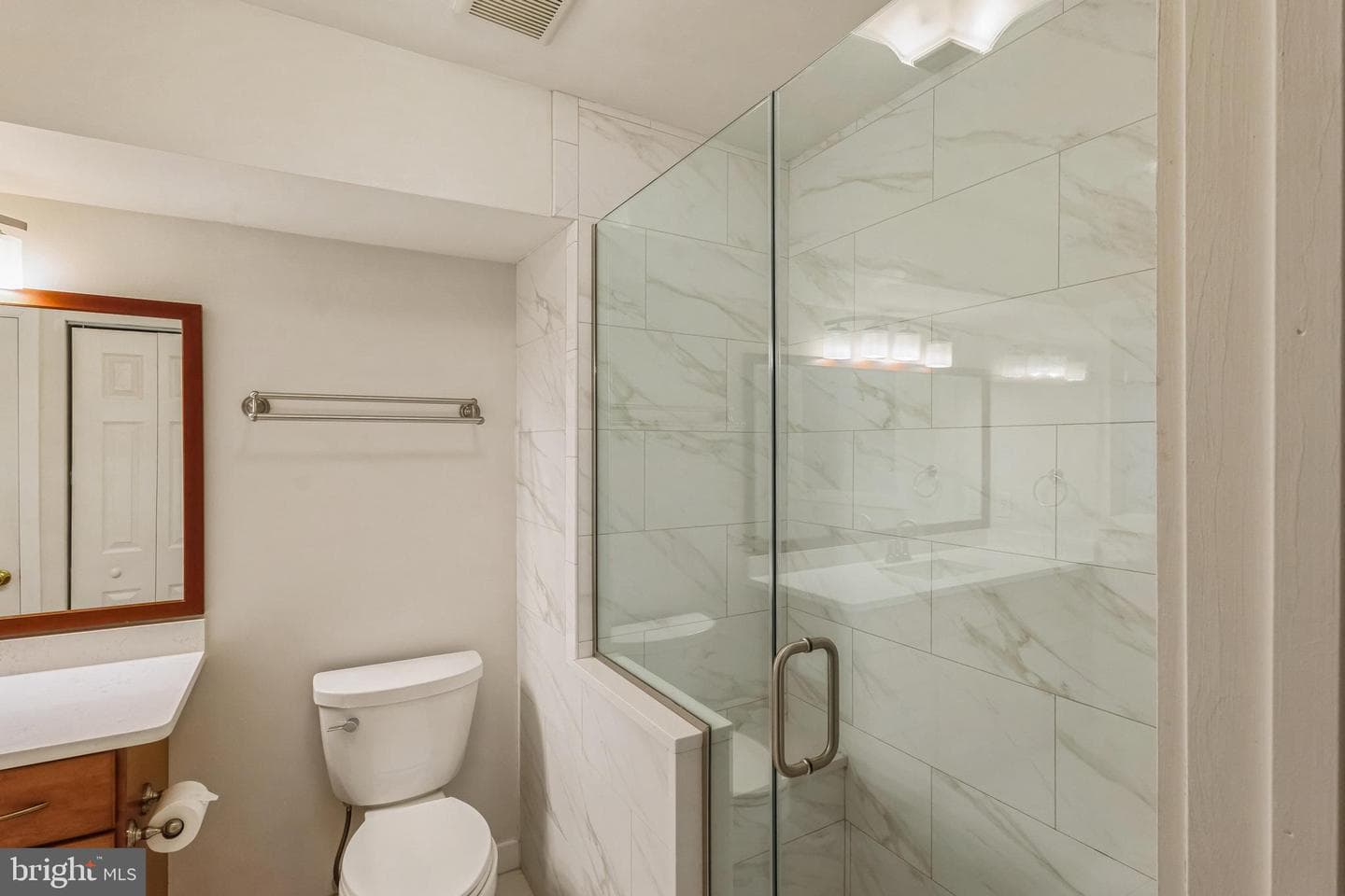 9809 Lake Shore Drive photo 13
