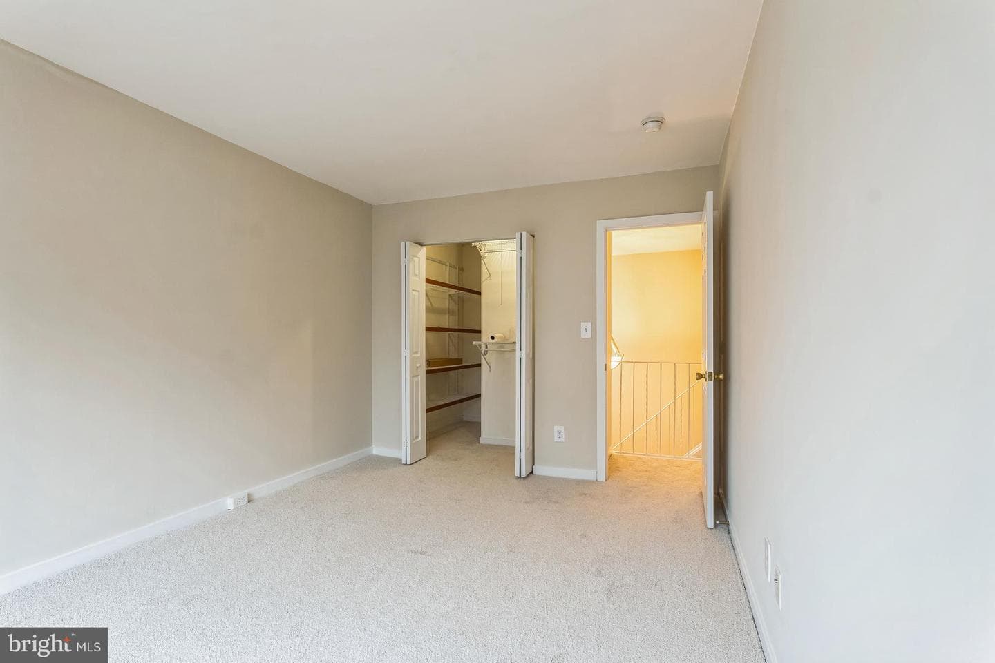 9809 Lake Shore Drive photo 19