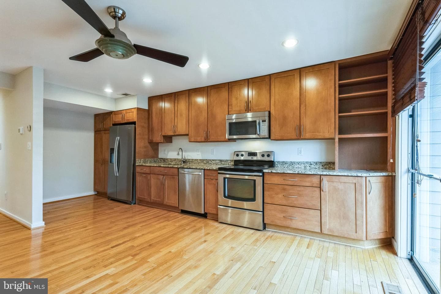 9809 Lake Shore Drive photo 7