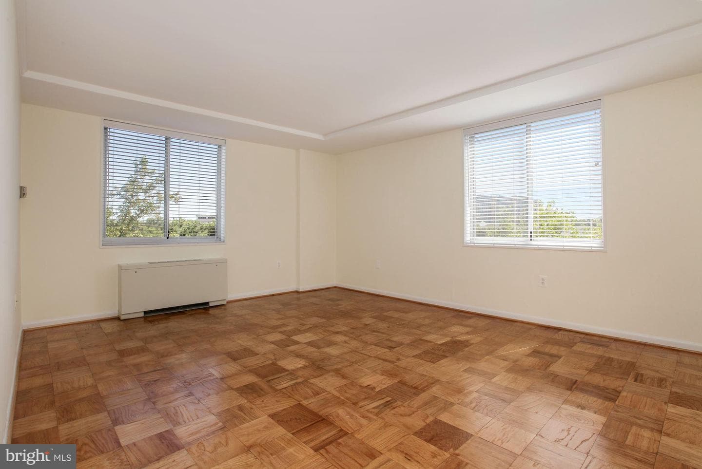 10401 Grosvenor Place #910 photo 12