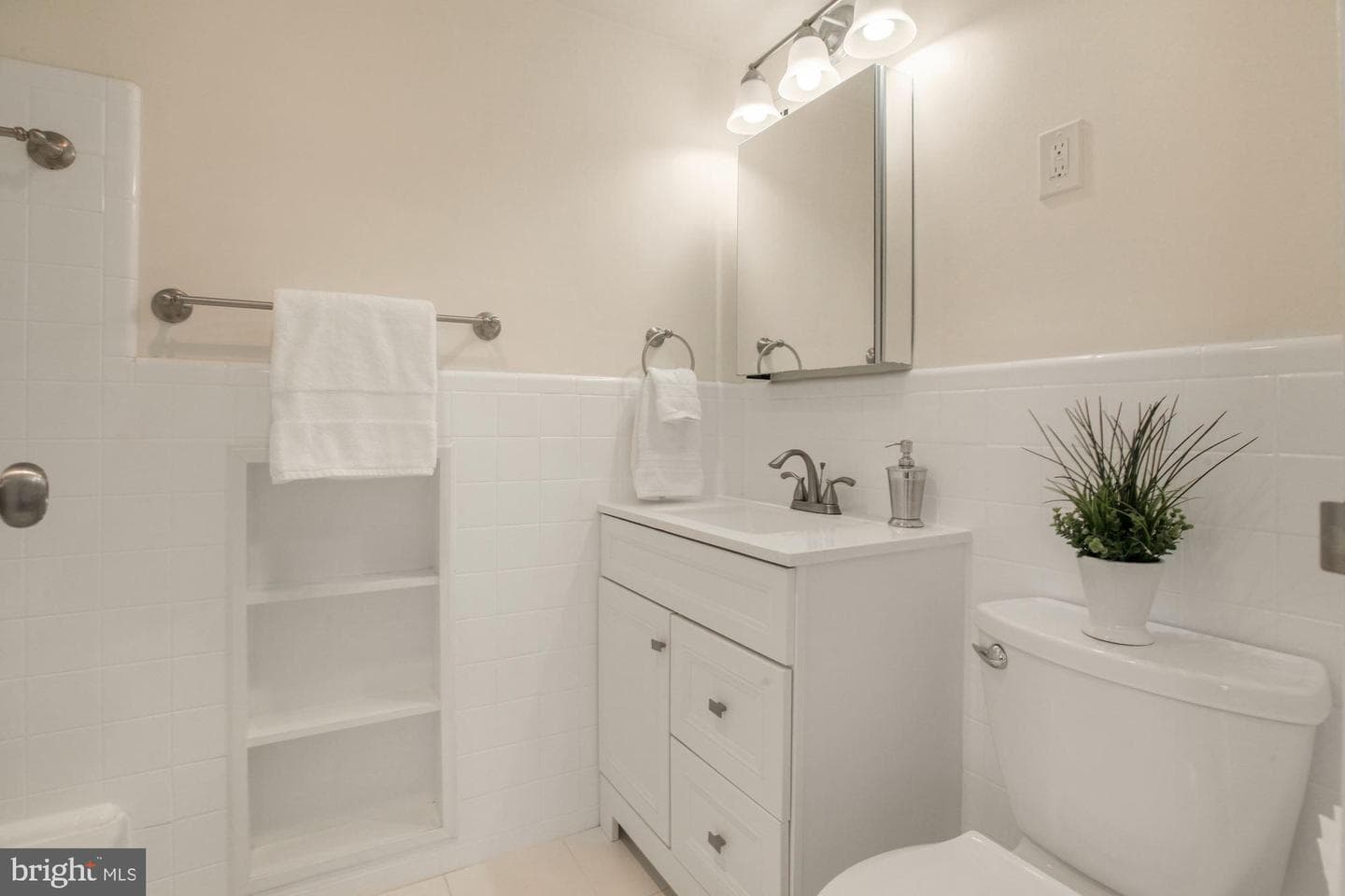 10401 Grosvenor Place #910 photo 16