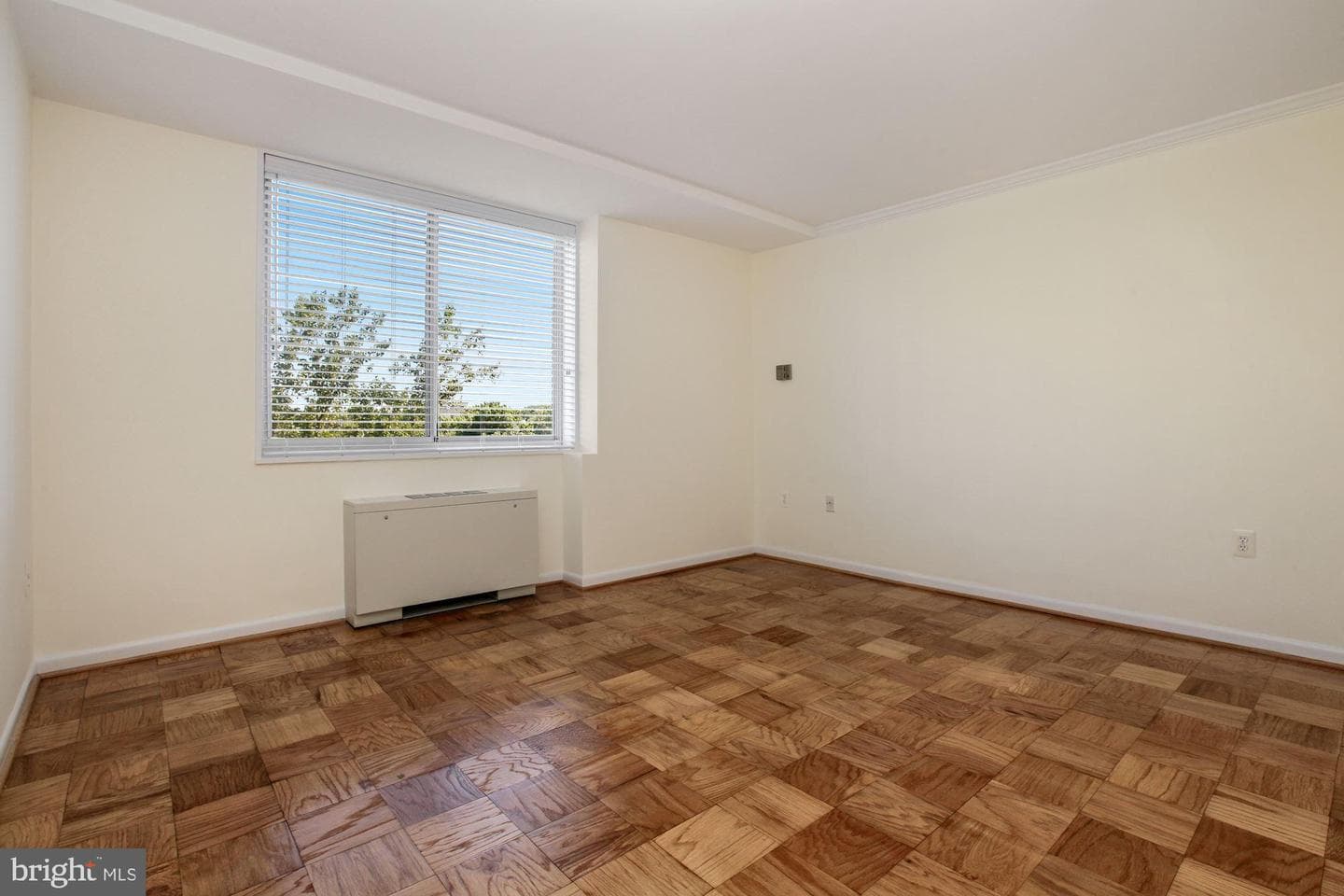 10401 Grosvenor Place #910 photo 17
