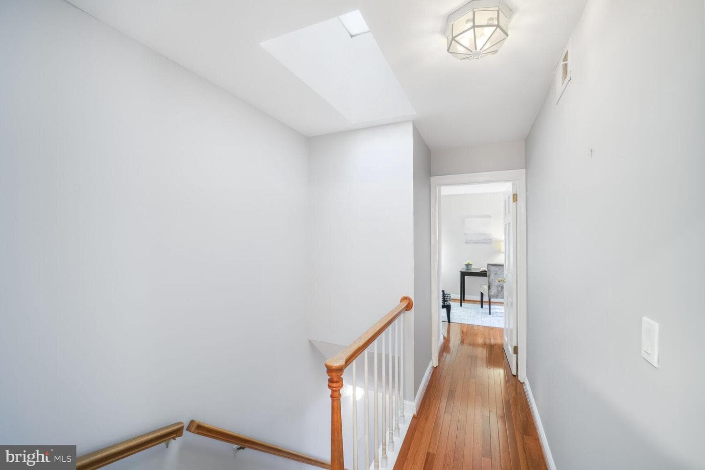 4820 Hampden Lane #r-5 photo 13