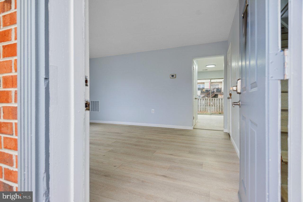 19526 Fetlock Drive photo 3