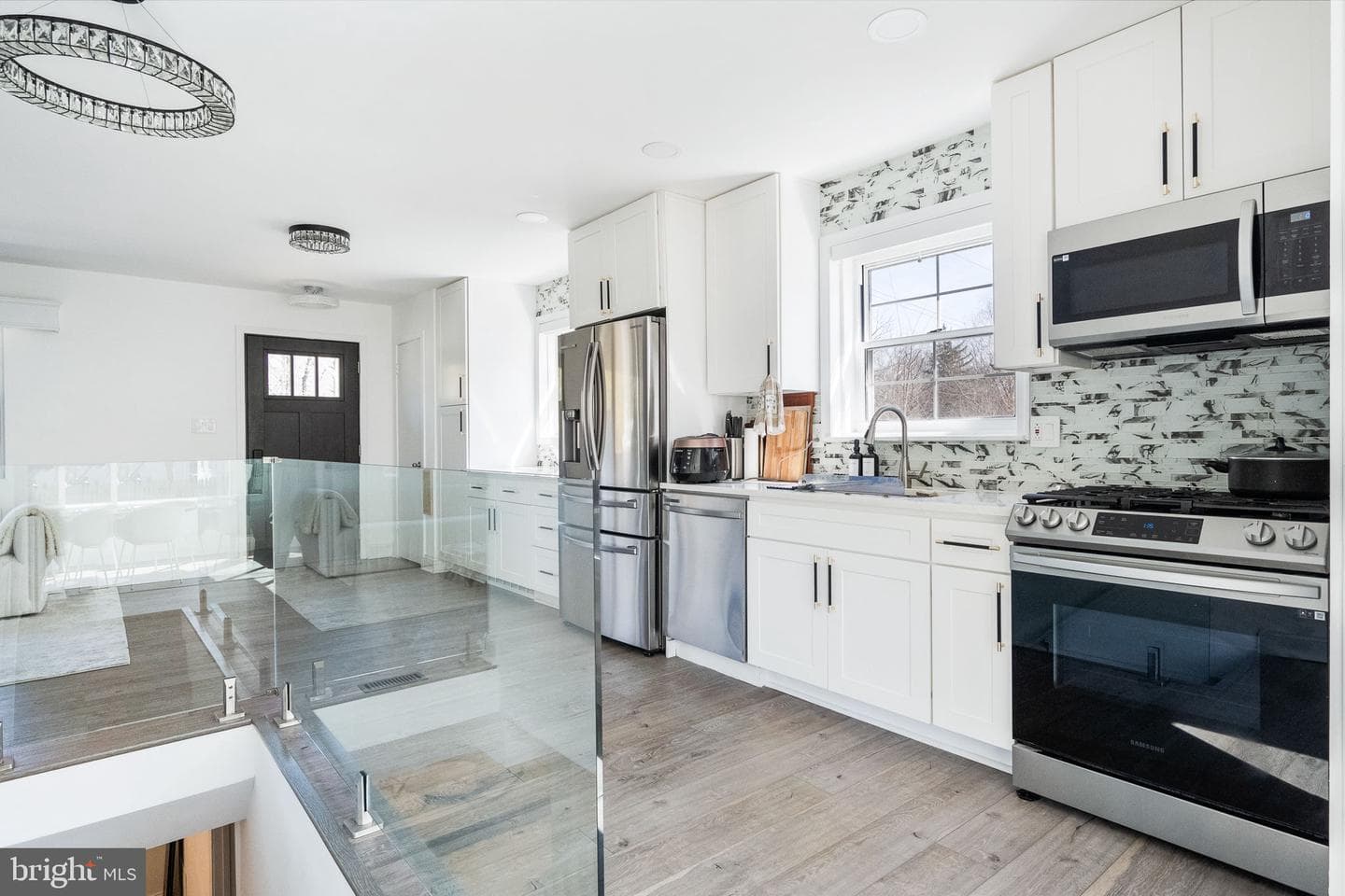 5020 River Road photo 7