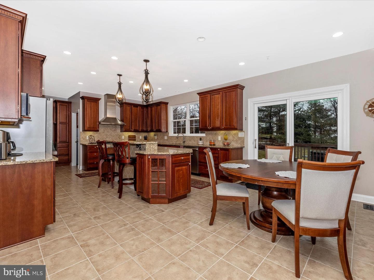 352 Ridge Road photo 10