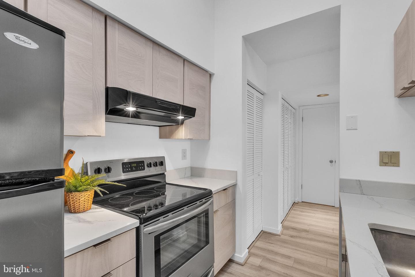 9864 Dockside Terrace photo 4