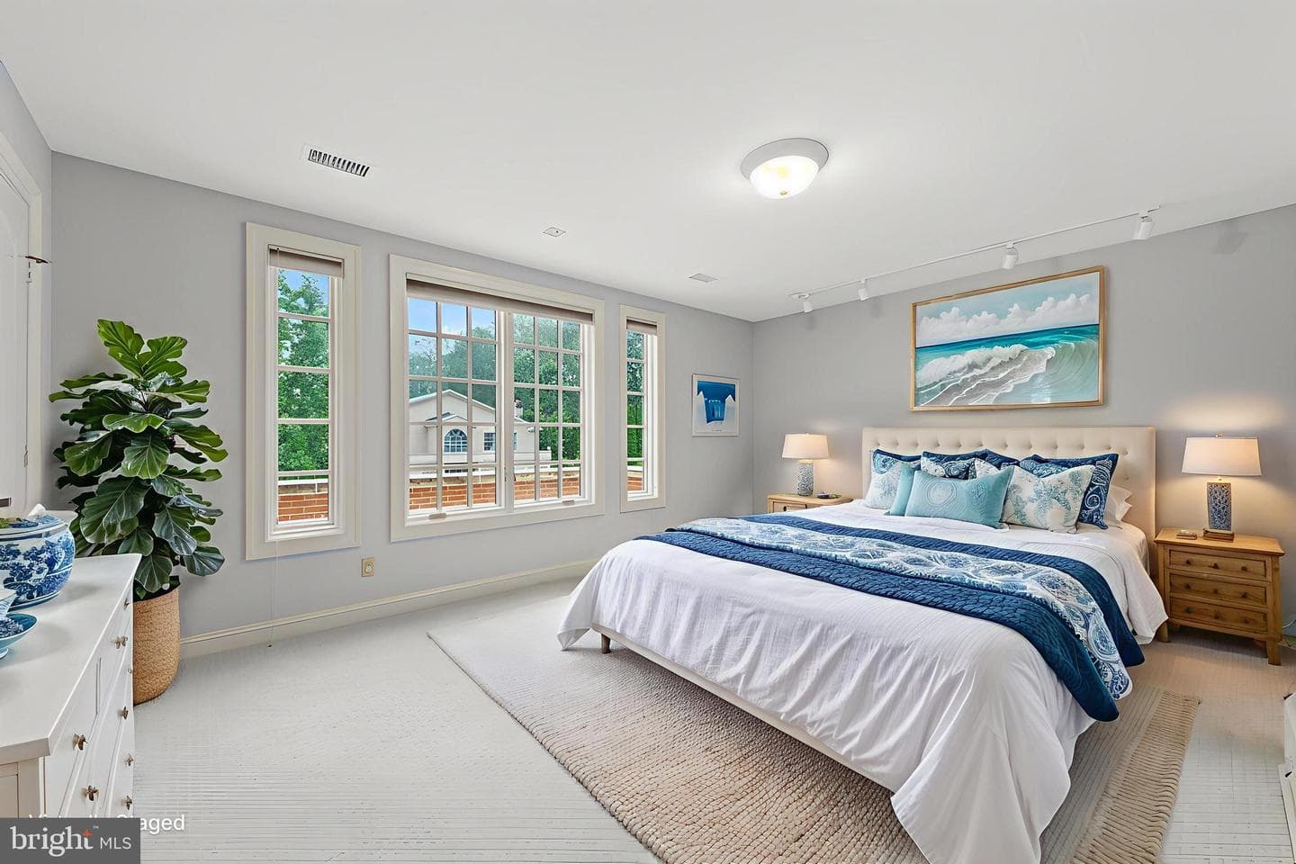 10041 Chartwell Manor Court photo 35