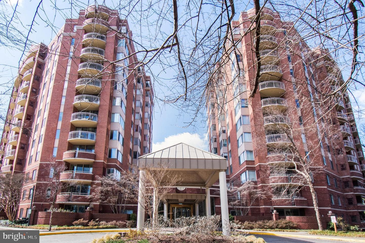 5800 Nicholson Lane #1001 photo 31