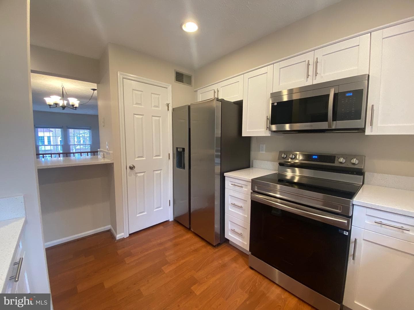 528 Beacon Hill Terrace photo 18