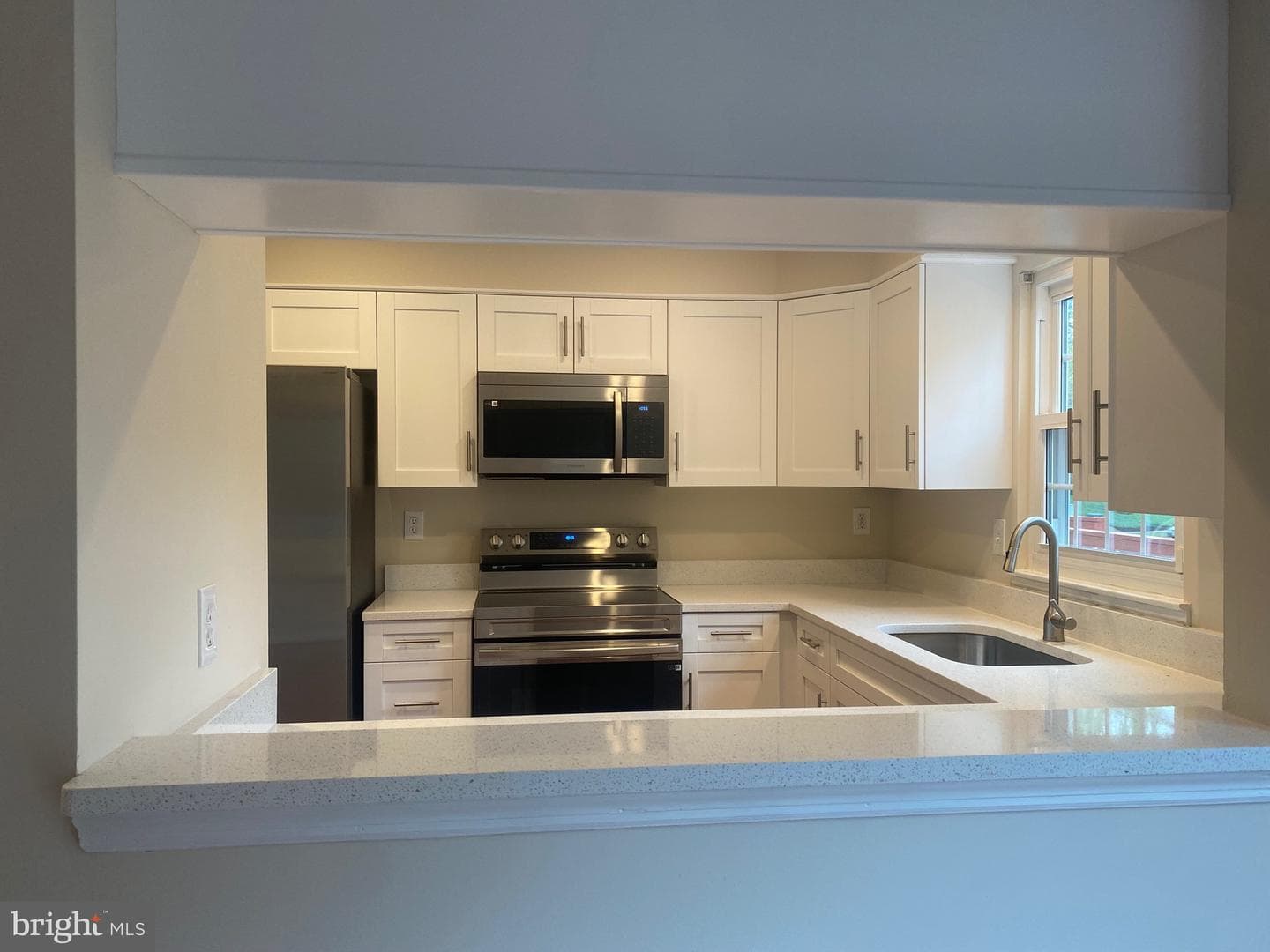 528 Beacon Hill Terrace photo 22