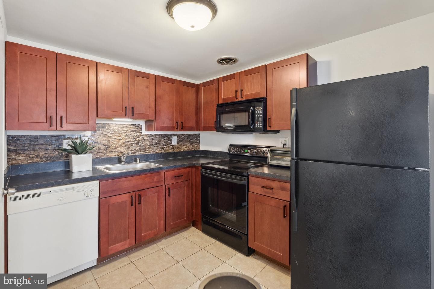 18645 Nathans Place photo 9