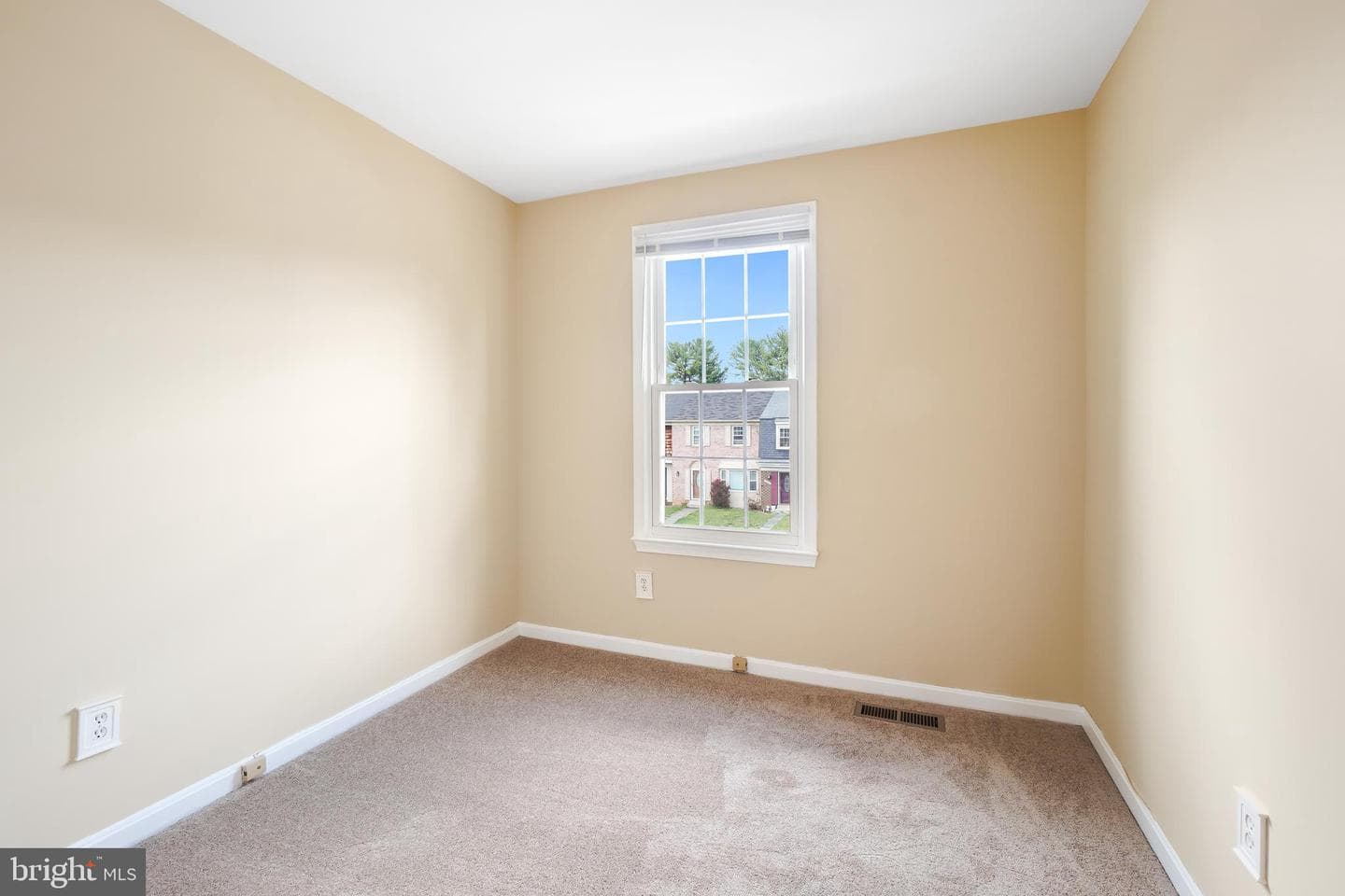 9338 Bremerton Way photo 14