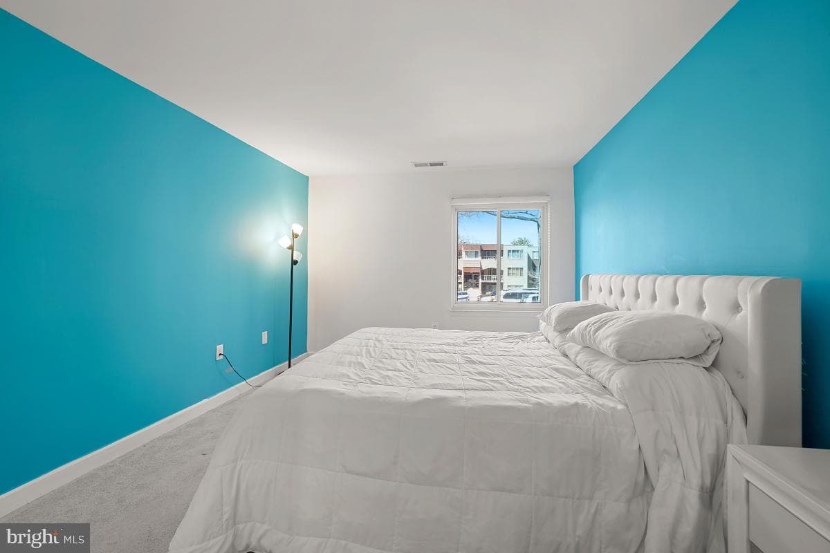440 Girard Street #101 photo 22