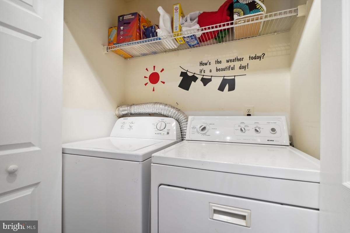 440 Girard Street #101 photo 28