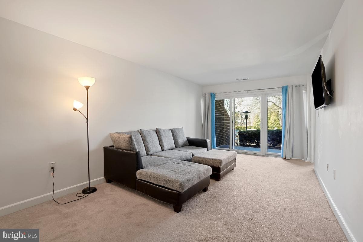 440 Girard Street #101 photo 5