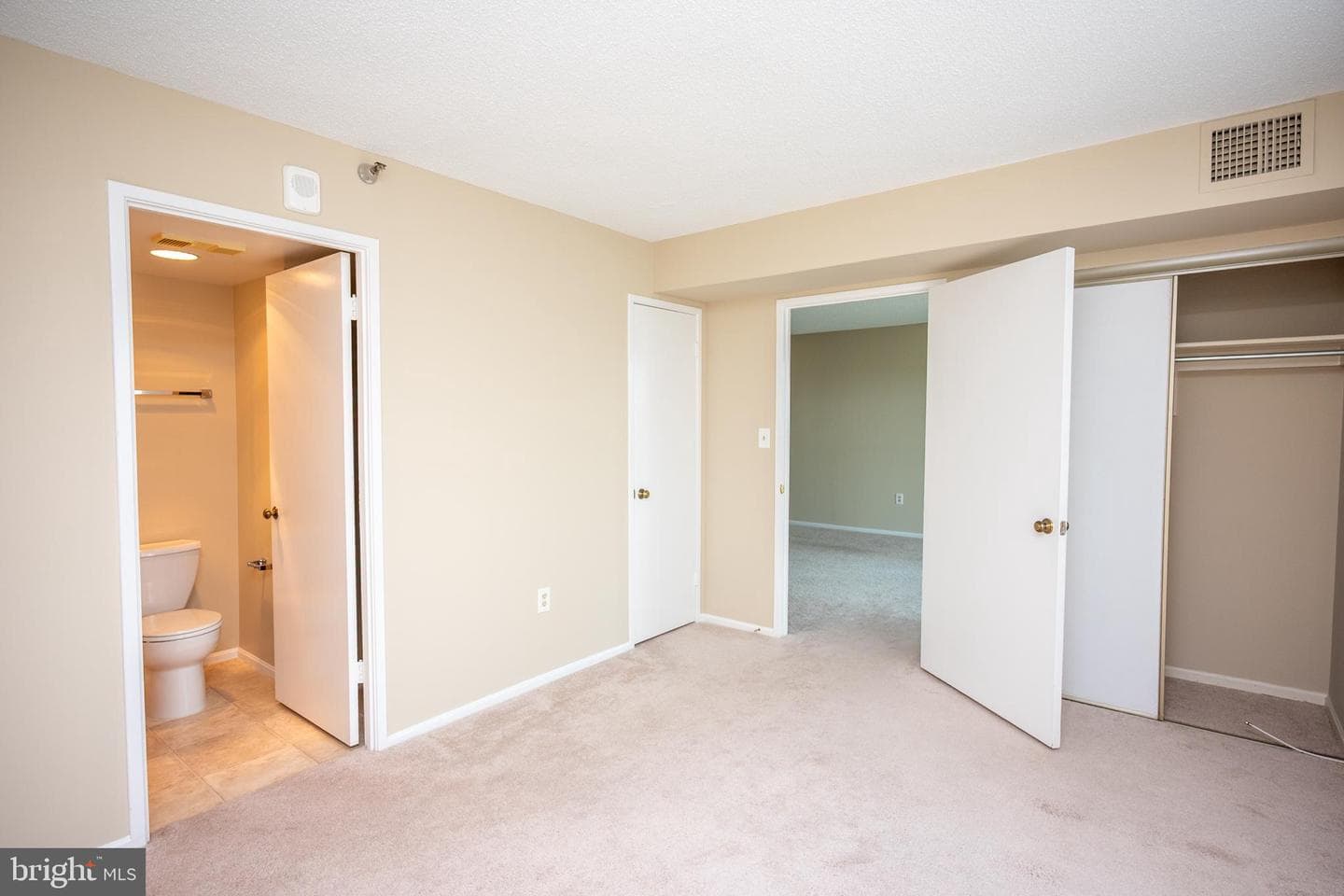 15107 Interlachen Drive #2-1022 photo 12