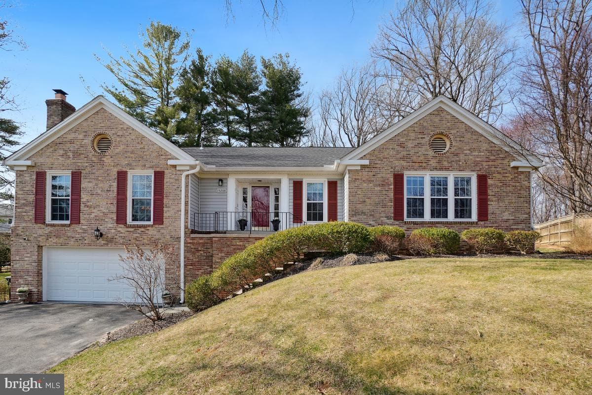 15208 Winstead Lane photo 2