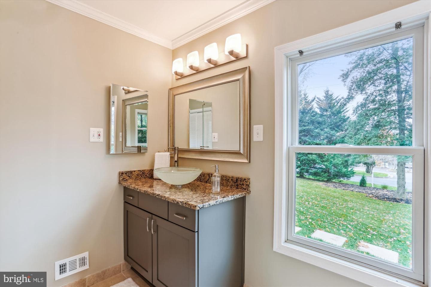 15707 Sycamore Lane photo 18
