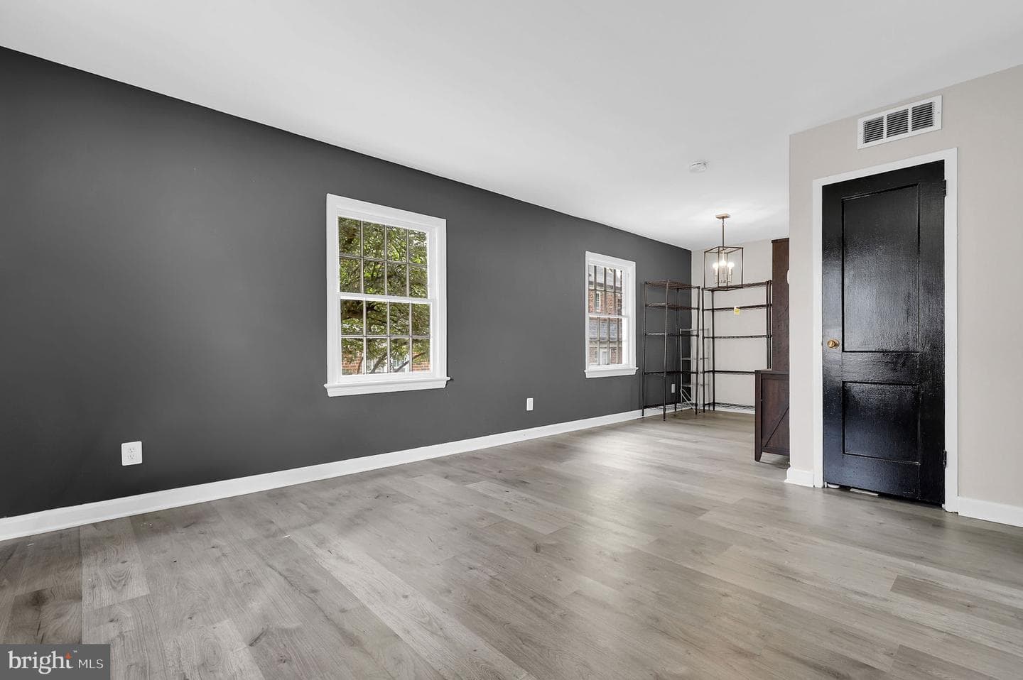 1708 E West Highway #1708 photo 3