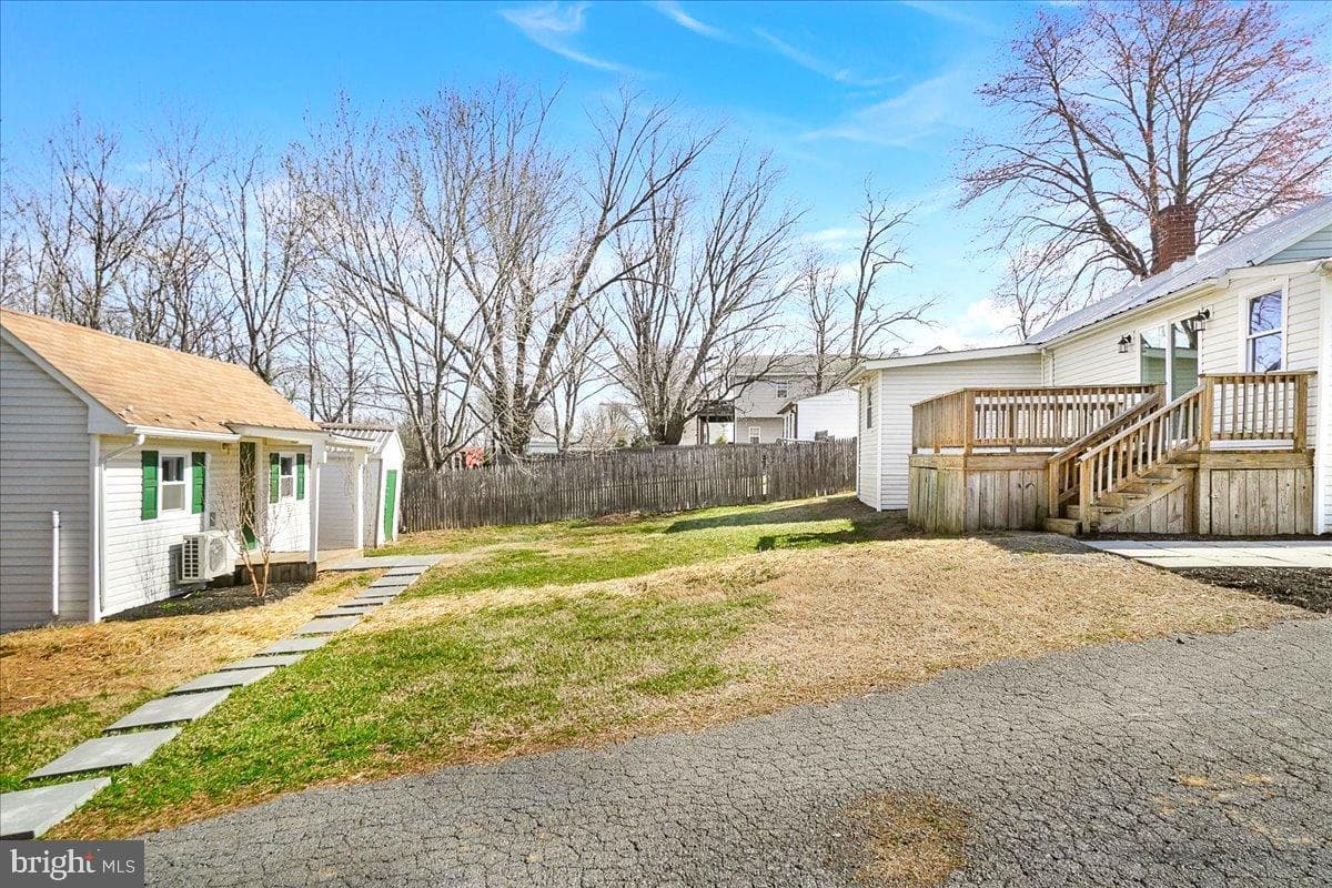 22310 Clarksburg Road photo 4