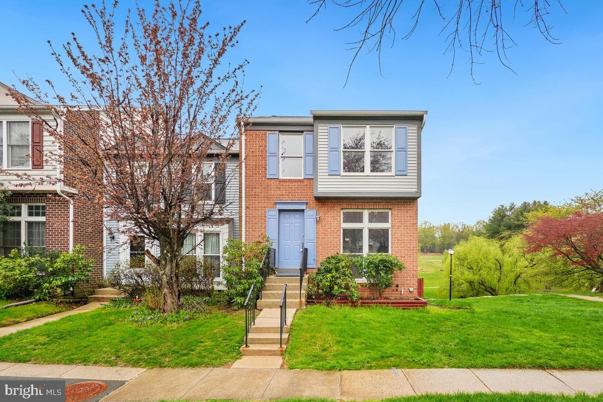 10624 Sawdust Circle photo 1