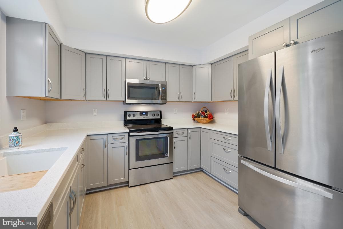 10624 Sawdust Circle photo 17