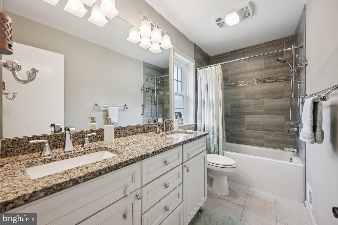 10601 Meadowhill Road photo 17