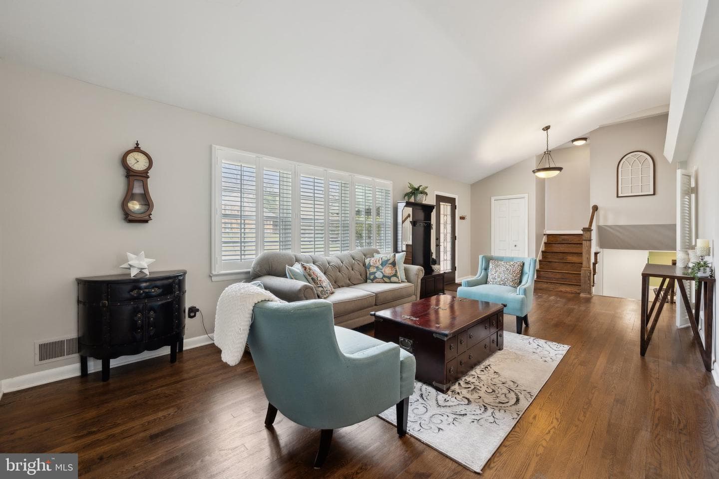 10601 Meadowhill Road photo 4