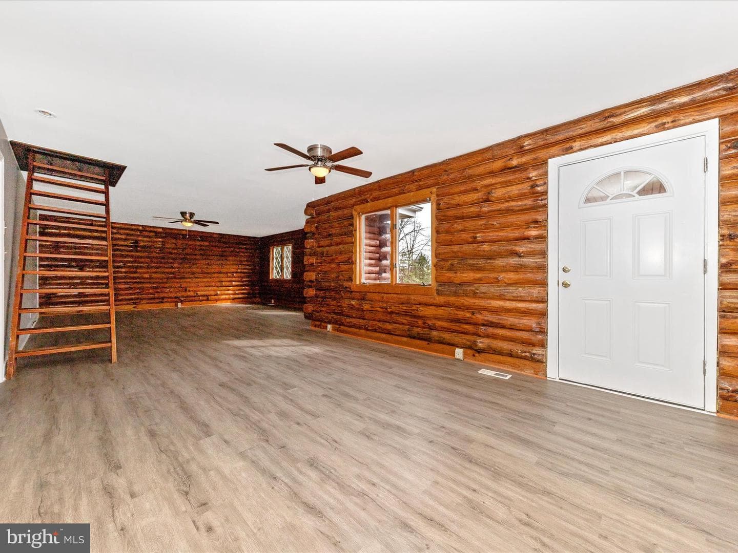 9513 Huntmaster Road photo 3