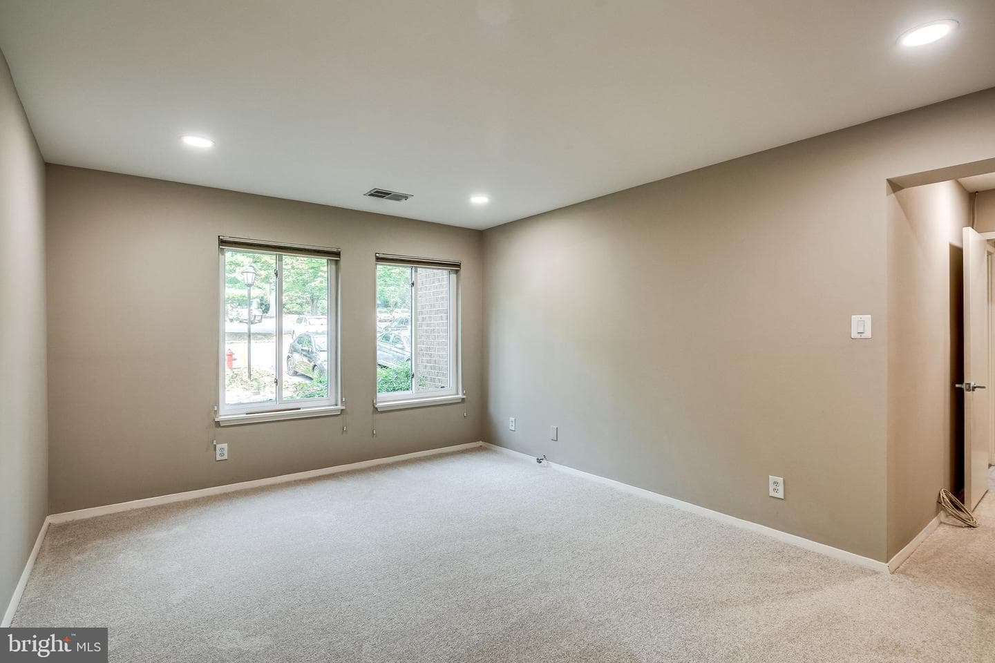 11405 Commonwealth Drive #4 photo 22