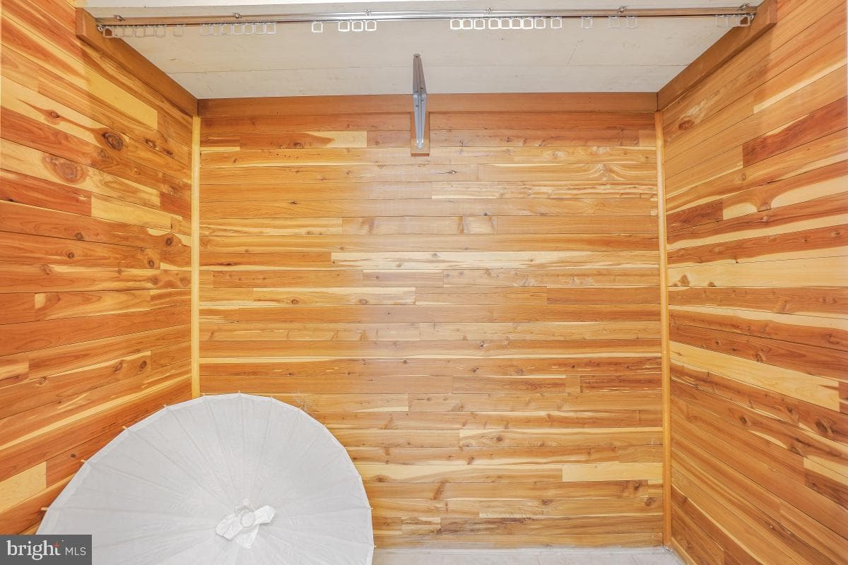 14208 Arctic Avenue photo 25