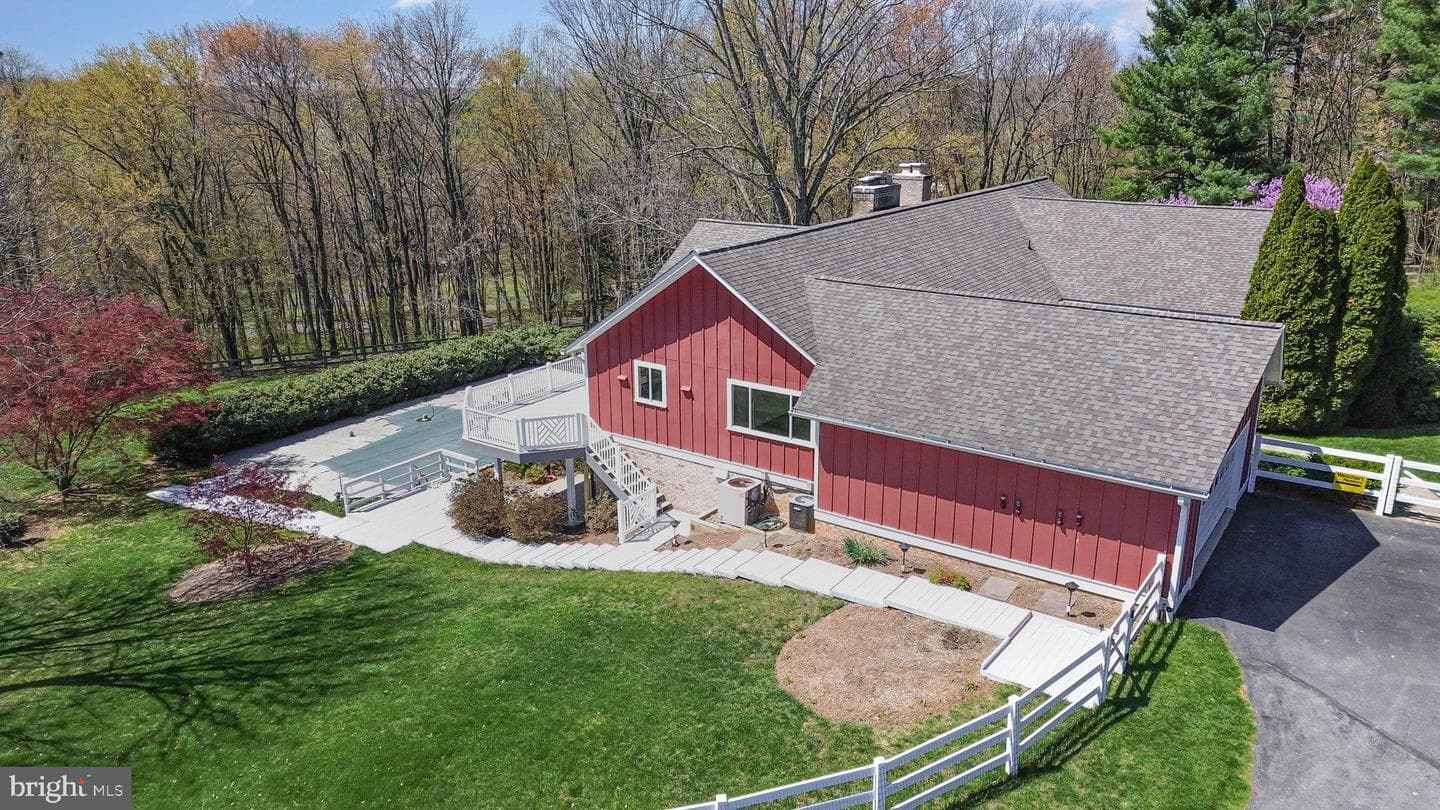 7421 Hawkins Creamery Road photo 45