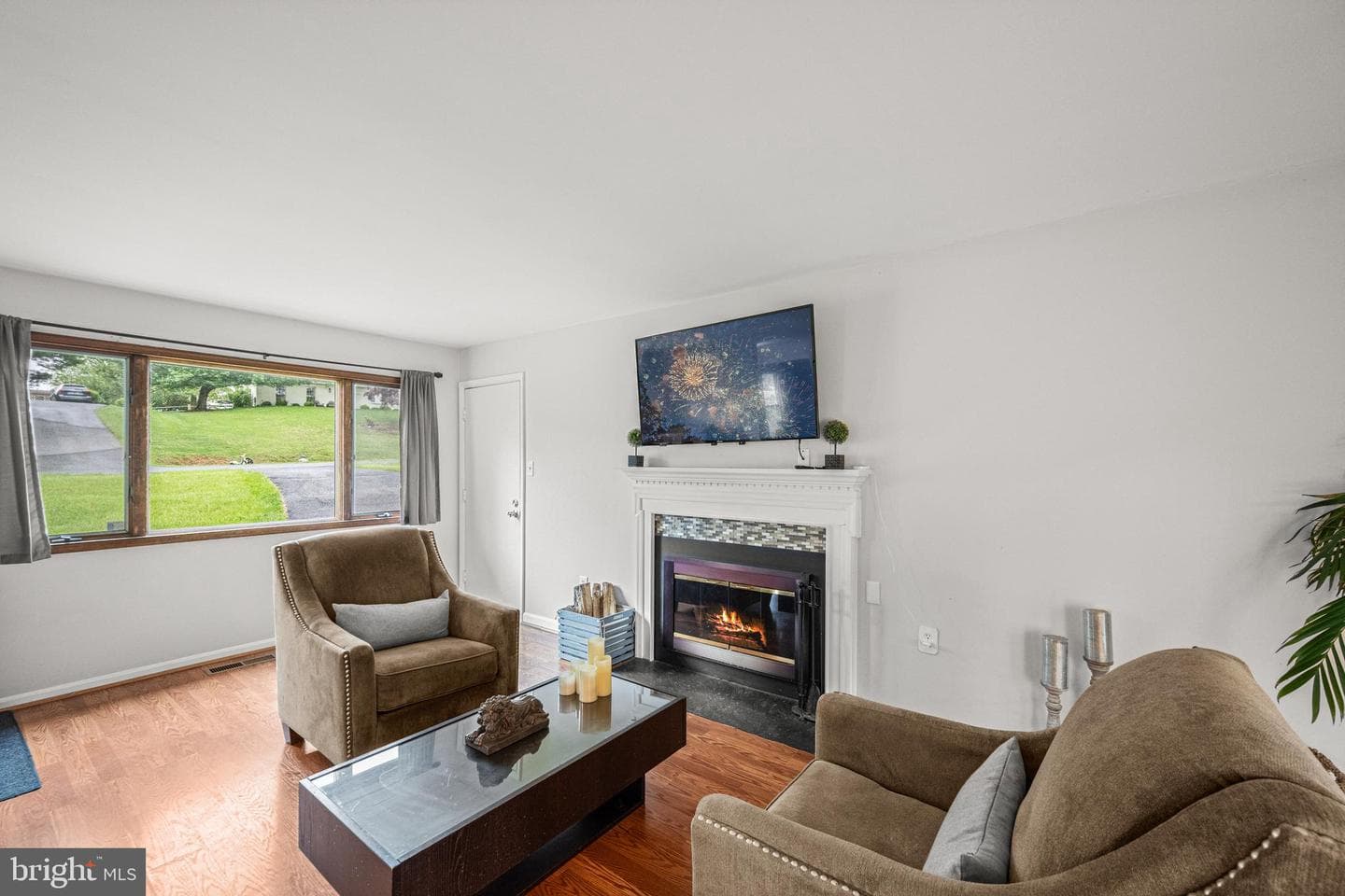 12317 Dancrest Drive photo 4