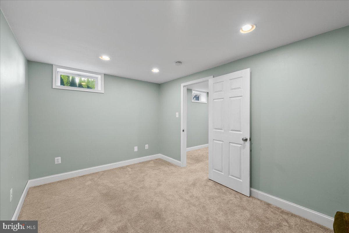 23217 Linden Vale Drive photo 57