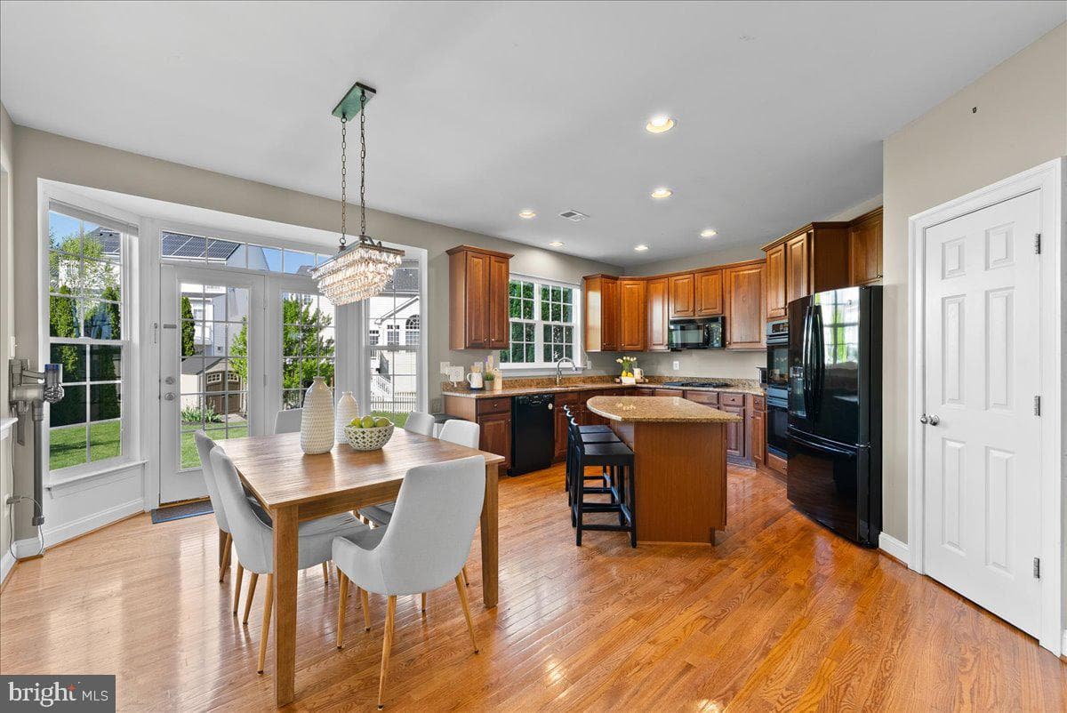 23217 Linden Vale Drive photo 58